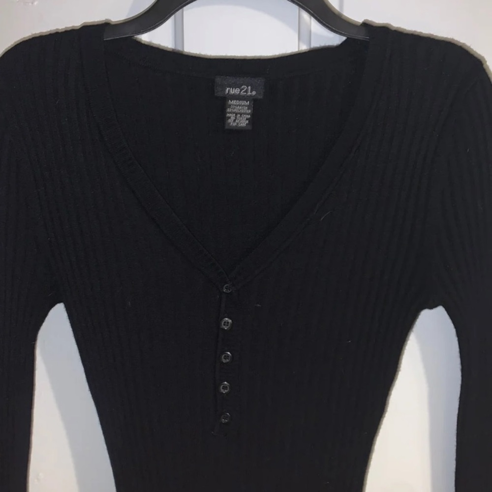 Sweater - Picture 2 of 3